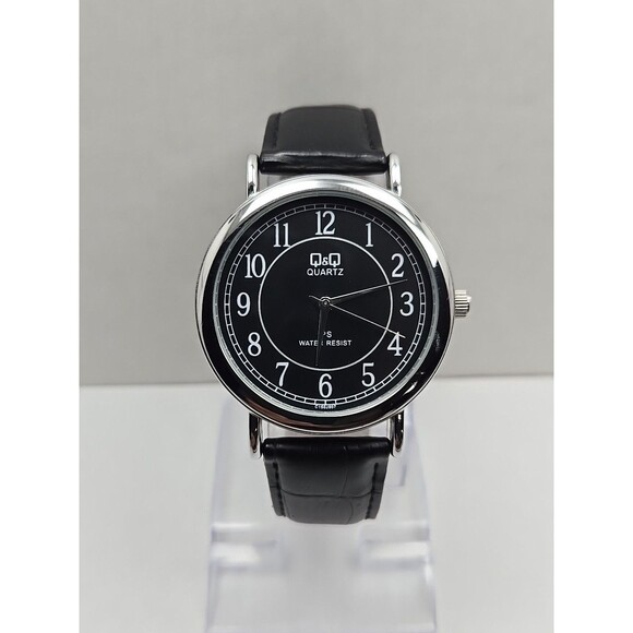 Mens Q & Q By Citizen Quartz Dress Watch Silver Black Dial 30M WR New Battery - Picture 1 of 13